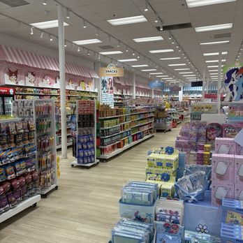Miniso - Accessories Near Me - Rancho Cucamonga, California Miniso - Accessories Near Me - Rancho Cucamonga, California