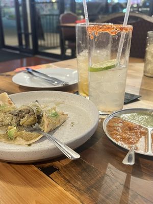 PM Tacos & Cocktails by null
