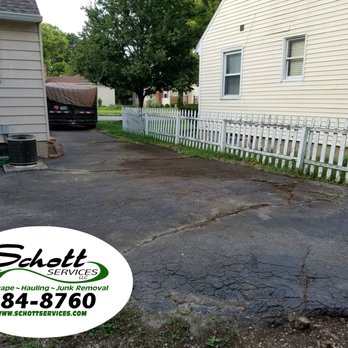 Schott Services - Big trailer load of trash & debris removal in driveway-after
Junk Removal Indianapolis - Junk Removal & Hauling Near Me Schott Services - Big trailer load of trash & debris removal in driveway-after
Junk Removal Indianapolis - Junk Removal & Hauling Near Me