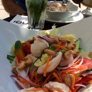 Noi - Yam Yui and elderberry lemonade - Thai Near Me - Prague, Puerto Rico