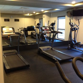 City Express - Exercise room, no AC - Hotels Near Me - Puerto Vallarta, JAL