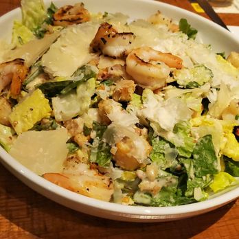 California Pizza Kitchen - Pizza Near Me - Irvine, California