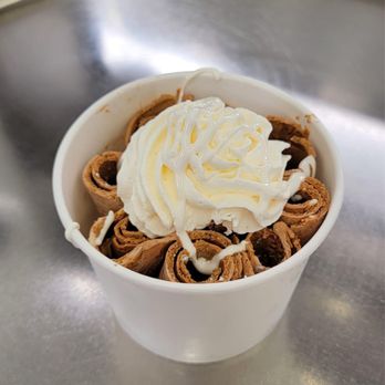 Rolled Hose Creamery - a cup of whipped cream - Food Trucks Near Me - Greenville, Ohio