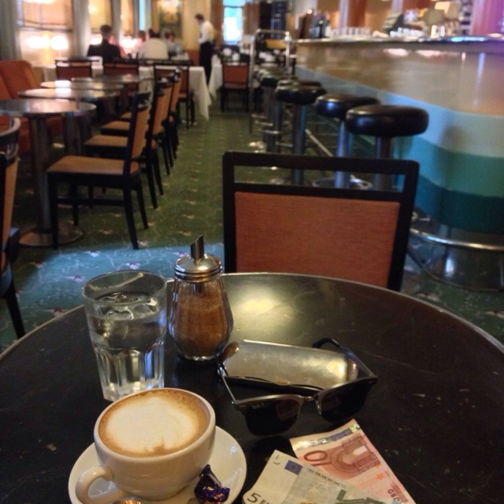 Elite - cappuccino & art - Scandinavian Near Me - Helsinki, 18