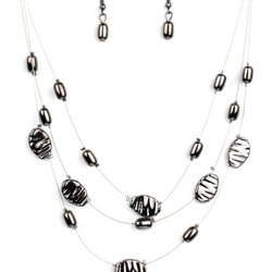 Country Cottage - Paparrazzi jewelry only $5!