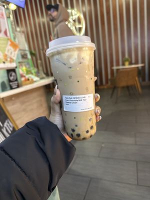 R&B Tea Corona by null
