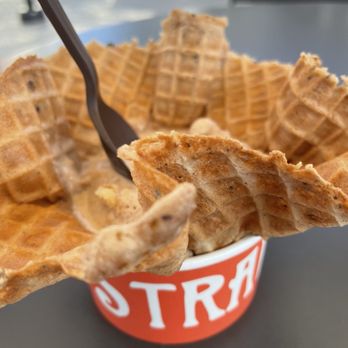 Salt & Straw - Cinnamon Snicker Doodle ice cream in a pumpkin spice waffle bowl - Desserts Near Me - San Diego, California Salt & Straw - Cinnamon Snicker Doodle ice cream in a pumpkin spice waffle bowl - Desserts Near Me - San Diego, California