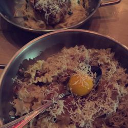 Pacini - Bacon Carbonara, Chicken Fettuccine Alfredo.