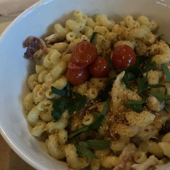 Beertown - Oakville - Mac N Cheese - Beer Bar Near Me - Oakville, Ontario