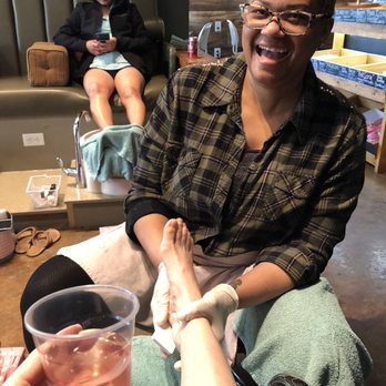 Pink Pedi Salon - Stephanie, she's awesome! - Nail Salons Near Me - Dallas, Texas Pink Pedi Salon - Stephanie, she's awesome! - Nail Salons Near Me - Dallas, Texas