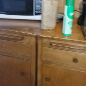 Lakeview Motel - Make shift kitchenette...the counters,  cabinets and cutting boards were filthy.. - Hotels Near Me - Lake Isabella, California