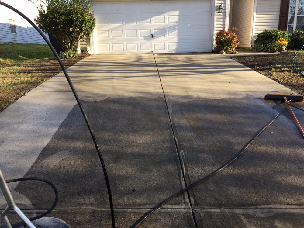 Outing's Landscaping & Property Maintenance - tree service in Charlotte, NC