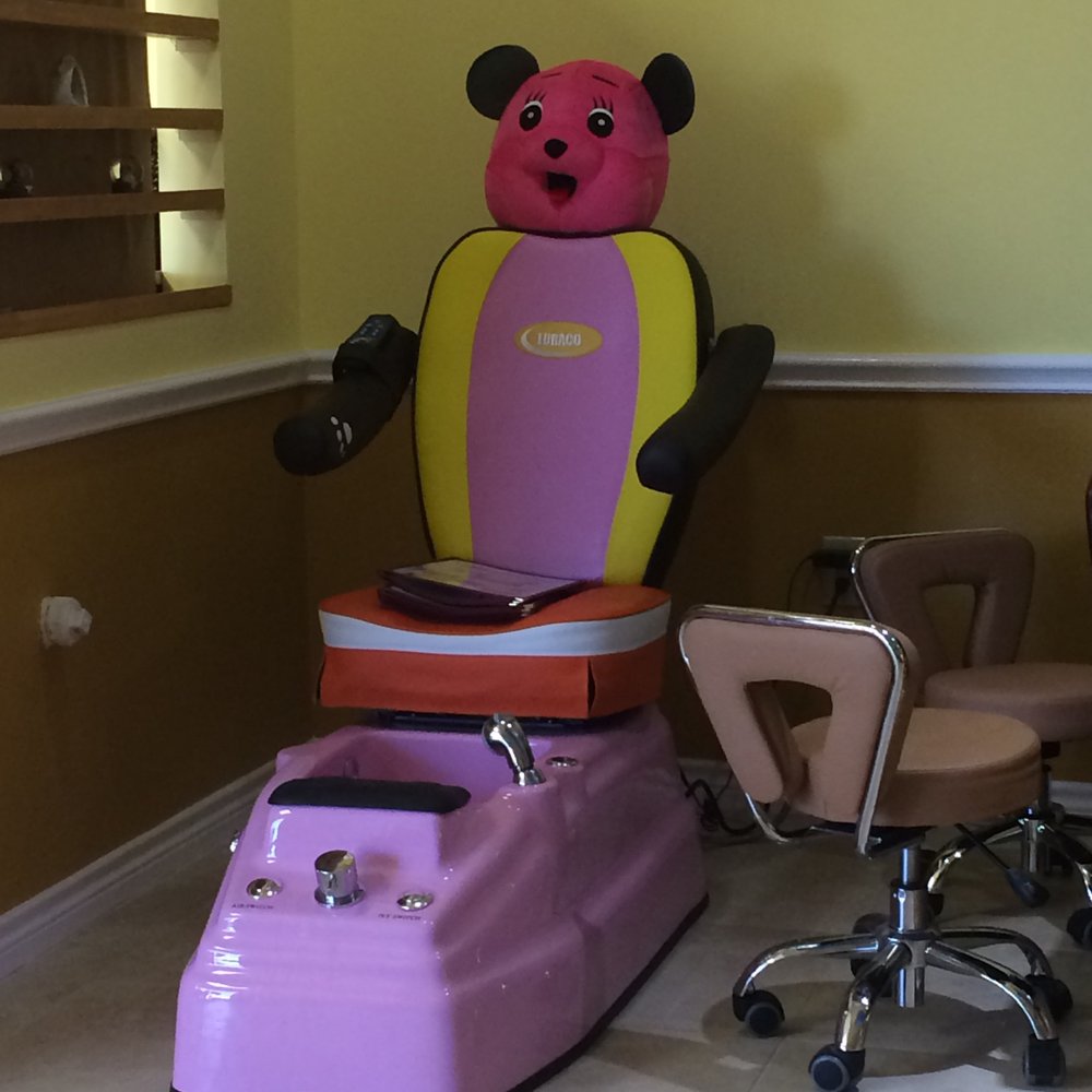 Queen Nail and Spa - How freaking cute is that? - Nail Salons Near Me - Corpus Christi, Texas