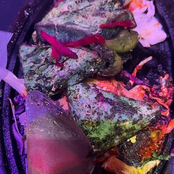 Shimla Peppers - Hariyali Paneer Tikka Sizzler - Indian Near Me - Naperville, Illinois