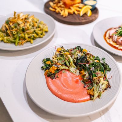 Otium Grill & Greens by null