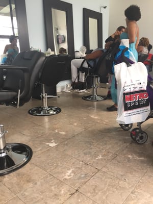 Shumi’s Threading Salon