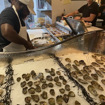 Sunset Lounge - Raw Bar - Tapas Bars Near Me - Islamorada, Florida