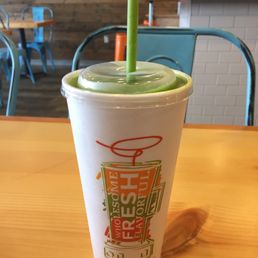 Island green smoothie (spinach, kale, mango, pineapple and banana)