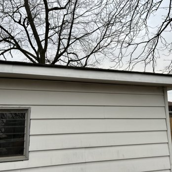 Bledsoe Handyman & Construction - After fascia board garage repair - General Contractors Near Me - Hickory Hills, Illinois Bledsoe Handyman & Construction - After fascia board garage repair - General Contractors Near Me - Hickory Hills, Illinois
