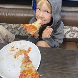 Diamond Pi Company - Regular cheese pizza was good too!