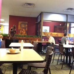El Gran Café - The inside is elegant with a touch of country life.