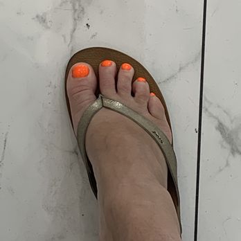 Aria Nail Lounge - Nail Salons Near Me - Pasadena, California