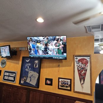 Pizza Hut - New bigger screen - Pizza Near Me - Chino Valley, Arizona Pizza Hut - New bigger screen - Pizza Near Me - Chino Valley, Arizona