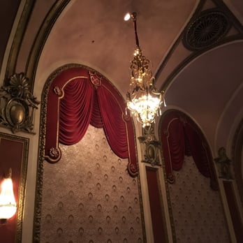 Riverside Theater - Side walls - Performing Arts Near Me - Milwaukee, Wisconsin