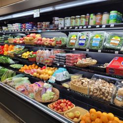 Mountain People's Co-Op - Fresh, organic produce