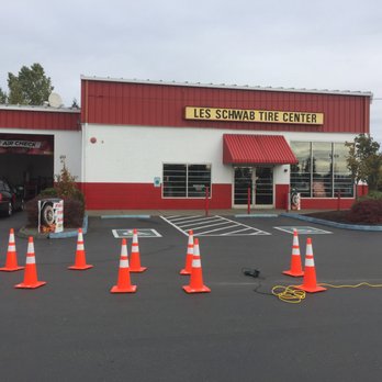 Fast Paving Service - Our Clients /
Les Schwab tires / Comercial Parking Lot Repair - Masonry/Concrete Near Me Fast Paving Service - Our Clients /
Les Schwab tires / Comercial Parking Lot Repair - Masonry/Concrete Near Me