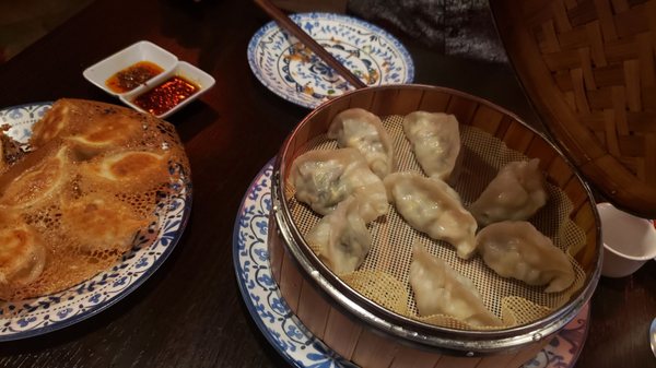 FEAST - Artisan Dumpling, Poke and Tea House 家宴 by null