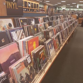Barnes & Noble - Vinyl recs - Bookstores Near Me - Honolulu, Hawaii