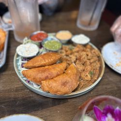 El Barco Mexican Cantina - Empanadas y calamari!