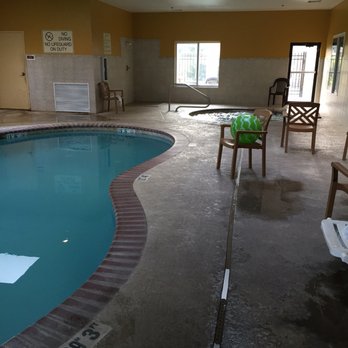 Comfort Suites - Their indoor pool and spa - Hotels Near Me - Leesville, Louisiana
