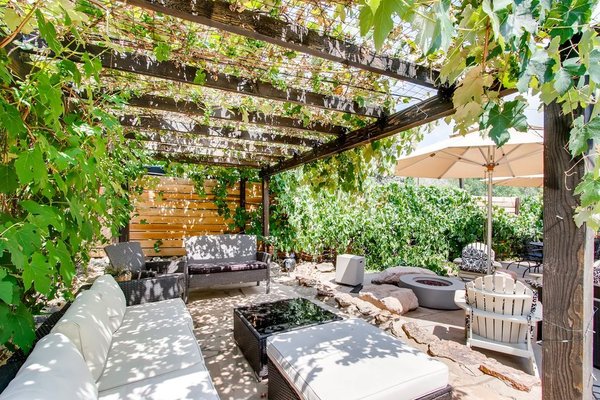 Goosetown Station by null