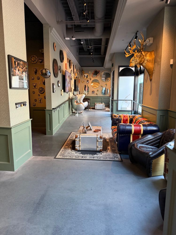 Social spots from Escapology