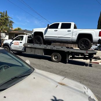 Victors Towing - Extraordinario - Roadside Assistance Near Me - Escondido, California Victors Towing - Extraordinario - Roadside Assistance Near Me - Escondido, California