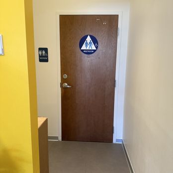 Ohoo - Restroom - Bubble Tea Near Me - La Crescenta-Montrose, California Ohoo - Restroom - Bubble Tea Near Me - La Crescenta-Montrose, California