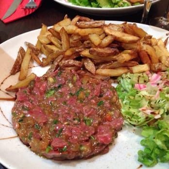 Le Petit Mignon - Steak tartare & French fries - French Near Me - Bordeaux, 33