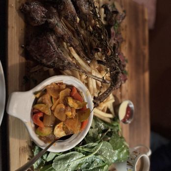 Jules Bistro - Lamb Chops - Temperature (Medium) - Bistros Near Me - Toronto, Ontario