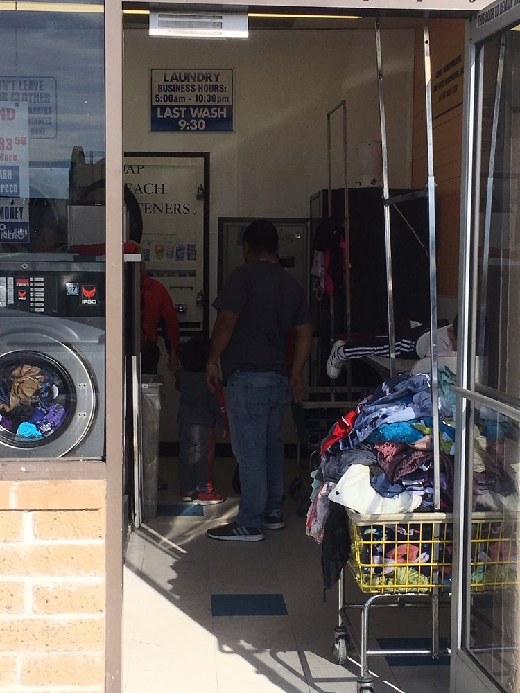 COIN LAUNDRY Updated August 2024 1955 El Cajon Blvd, San Diego