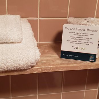 Quality Inn Schaumburg - Chicago - You have to contact staff if you want clean towels in less than 3 days - Hotels Near Me - Schaumburg, Illinois Quality Inn Schaumburg - Chicago - You have to contact staff if you want clean towels in less than 3 days - Hotels Near Me - Schaumburg, Illinois