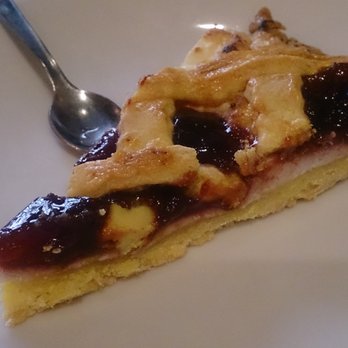 Barzilai - Cherry and ricotta - Salad Near Me - Rome, RM