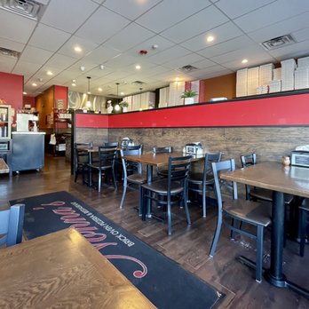 Nonna's of Wappingers - Dining area - Pizza Near Me - Wappingers Falls, New York Nonna's of Wappingers - Dining area - Pizza Near Me - Wappingers Falls, New York