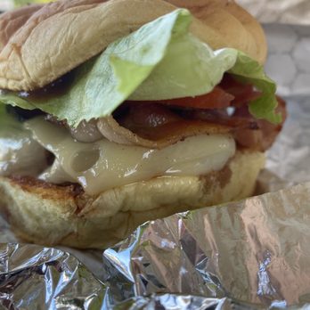 Pop's Kitchen and Taproom - Steak burger - Delis Near Me - Easton, Pennsylvania Pop's Kitchen and Taproom - Steak burger - Delis Near Me - Easton, Pennsylvania