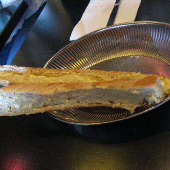Cafés Richard - Buttered breadsticks - French Near Me - Paris, 75