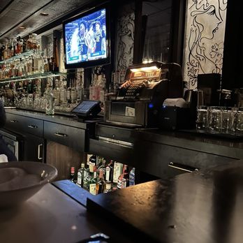 The Dresden - Bar - Lounges Near Me - Los Angeles, California
