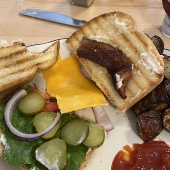 Darlin's Diner - BLT..... - Breakfast & Brunch Near Me - Flatonia, Texas Darlin's Diner - BLT..... - Breakfast & Brunch Near Me - Flatonia, Texas