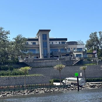 Habana Bay Charters - One of the many unique homes on the St John's River... - Boating Near Me Habana Bay Charters - One of the many unique homes on the St John's River... - Boating Near Me