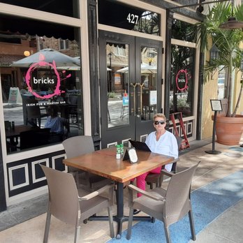 O'Bricks - Beautiful day in Bradenton downtown - New American Near Me - Bradenton, Florida